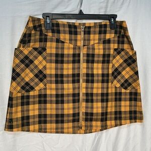 Arizona Jean Company Yellow and Black Plaid Mini Skirt